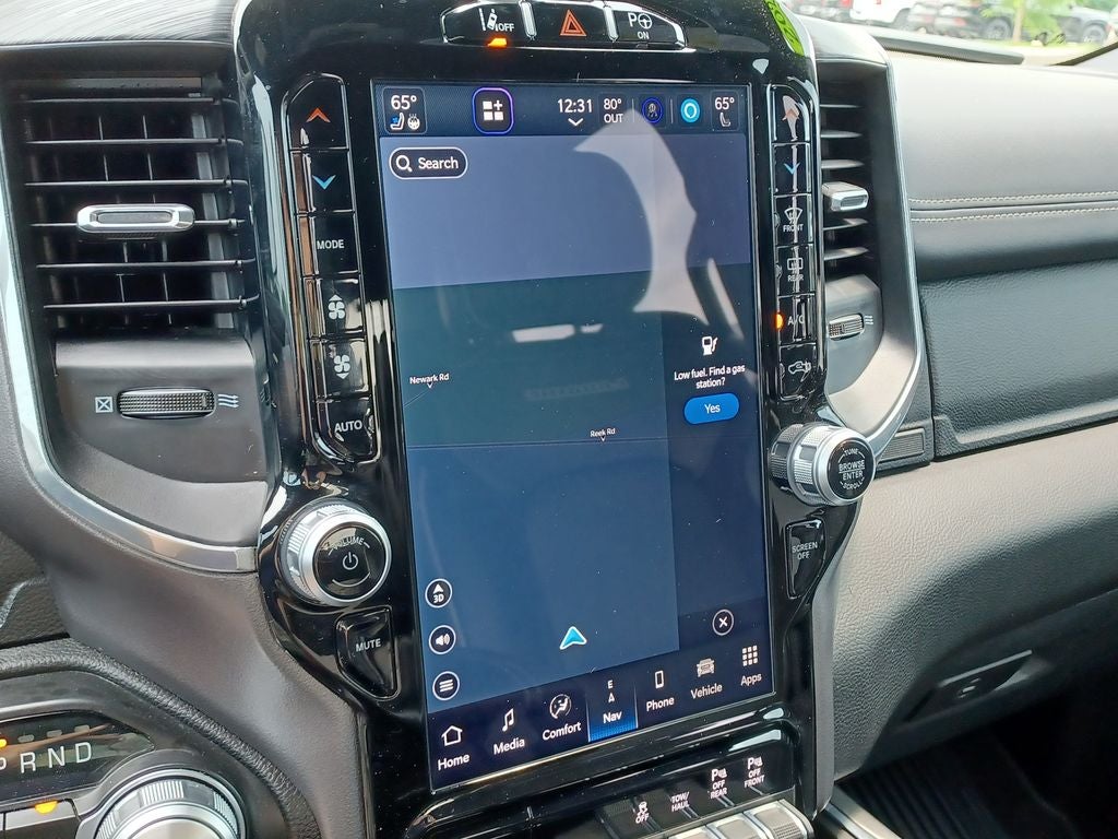 2023 RAM 1500 Laramie Crew Cab 4x4 5'7' Box