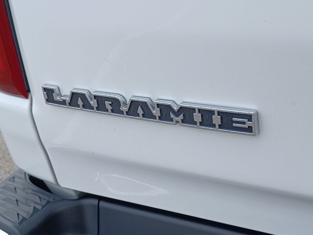 2023 RAM 1500 Laramie Crew Cab 4x4 5'7' Box