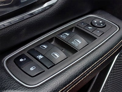 2022 RAM 1500 Laramie Crew Cab 4x4 5'7' Box