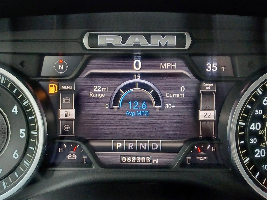 2022 RAM 1500 Laramie Crew Cab 4x4 5'7' Box