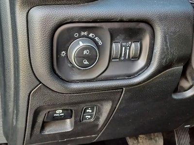 2025 RAM 1500 Big Horn Crew Cab 4x4 6'4' Box