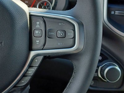 2025 RAM 1500 Big Horn Crew Cab 4x4 6'4' Box