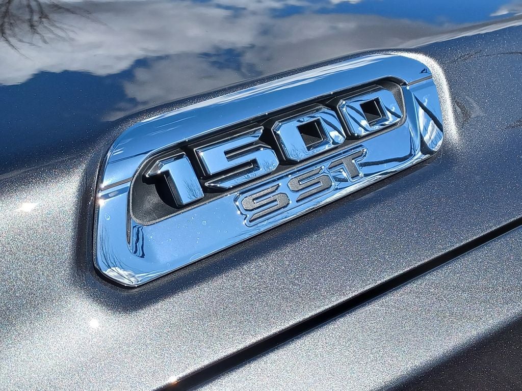 2025 RAM 1500 Big Horn Crew Cab 4x4 6'4' Box