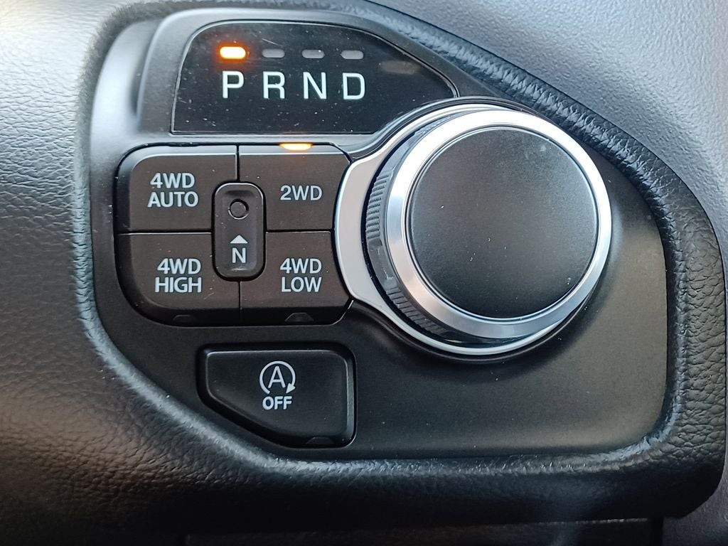 2023 RAM 1500 Big Horn Crew Cab 4x4 6'4' Box