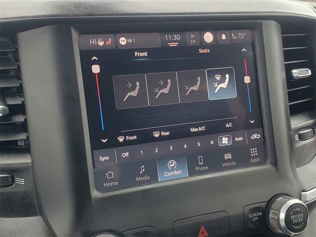 2022 RAM 1500 Big Horn Crew Cab 4x4 6'4' Box