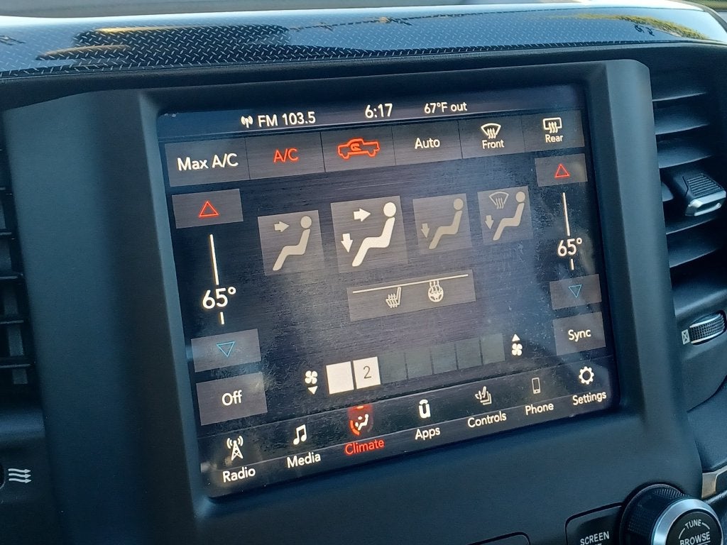 2019 RAM 1500 SPORT