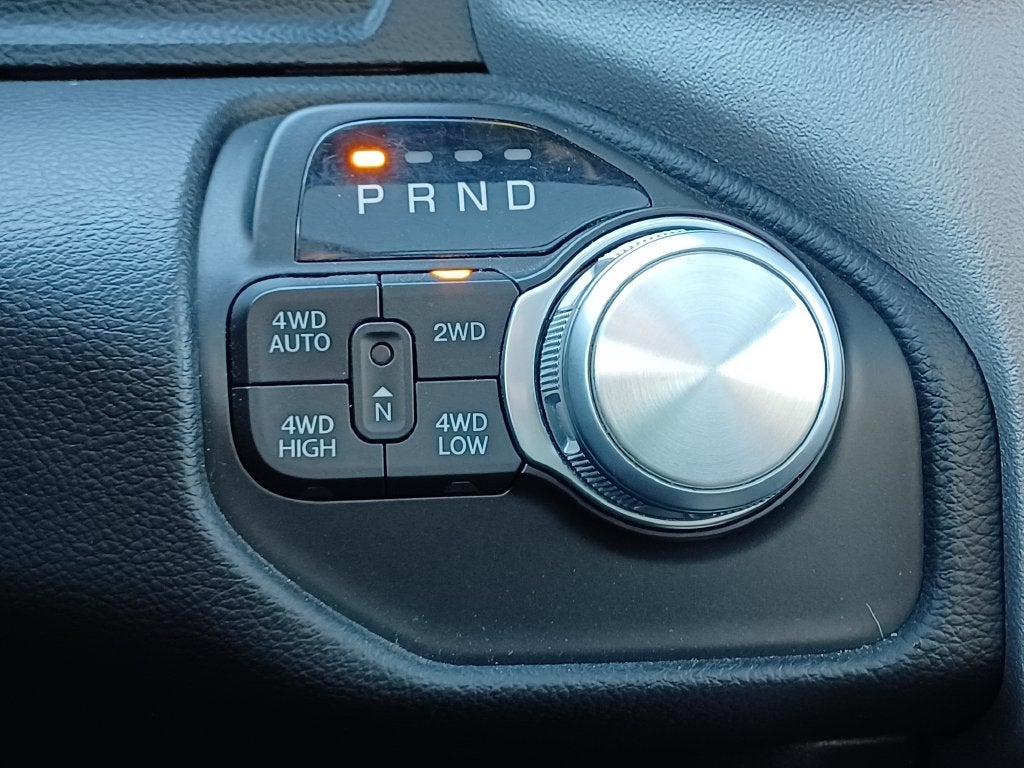 2019 RAM 1500 SPORT