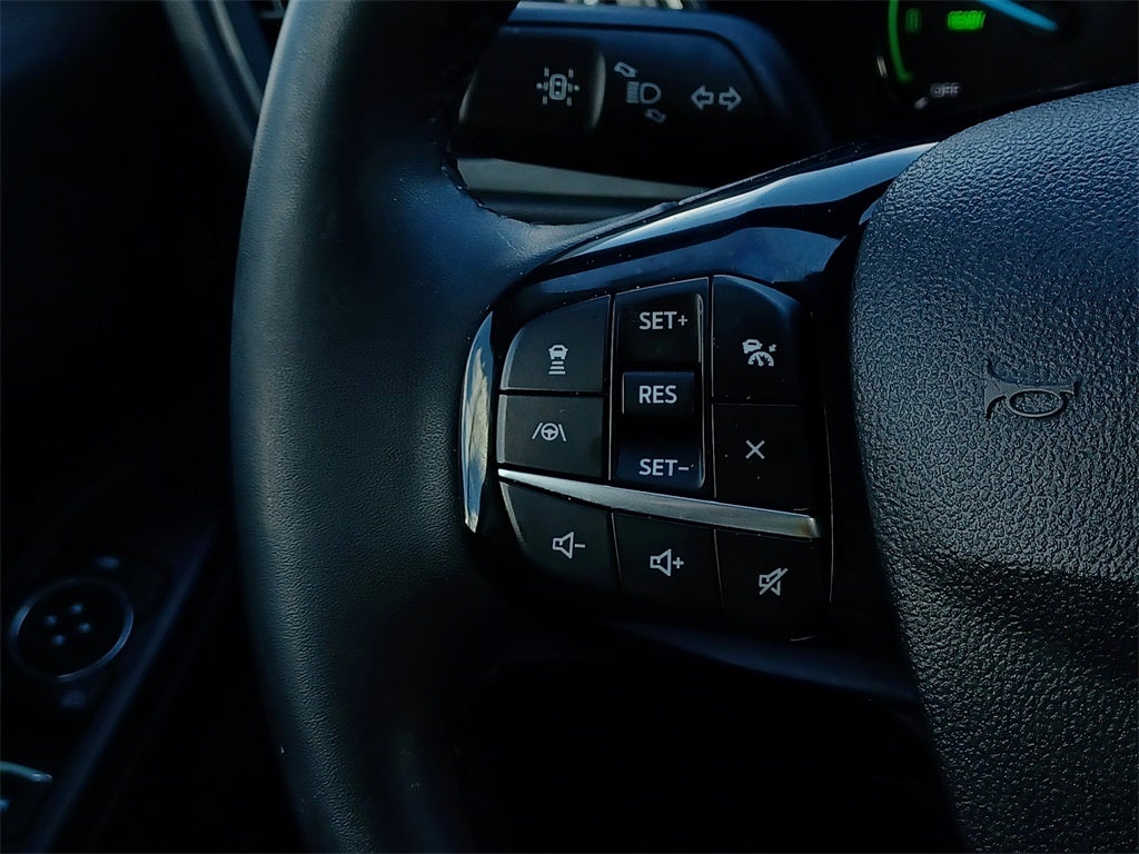 2022 Ford Escape SE Hybrid