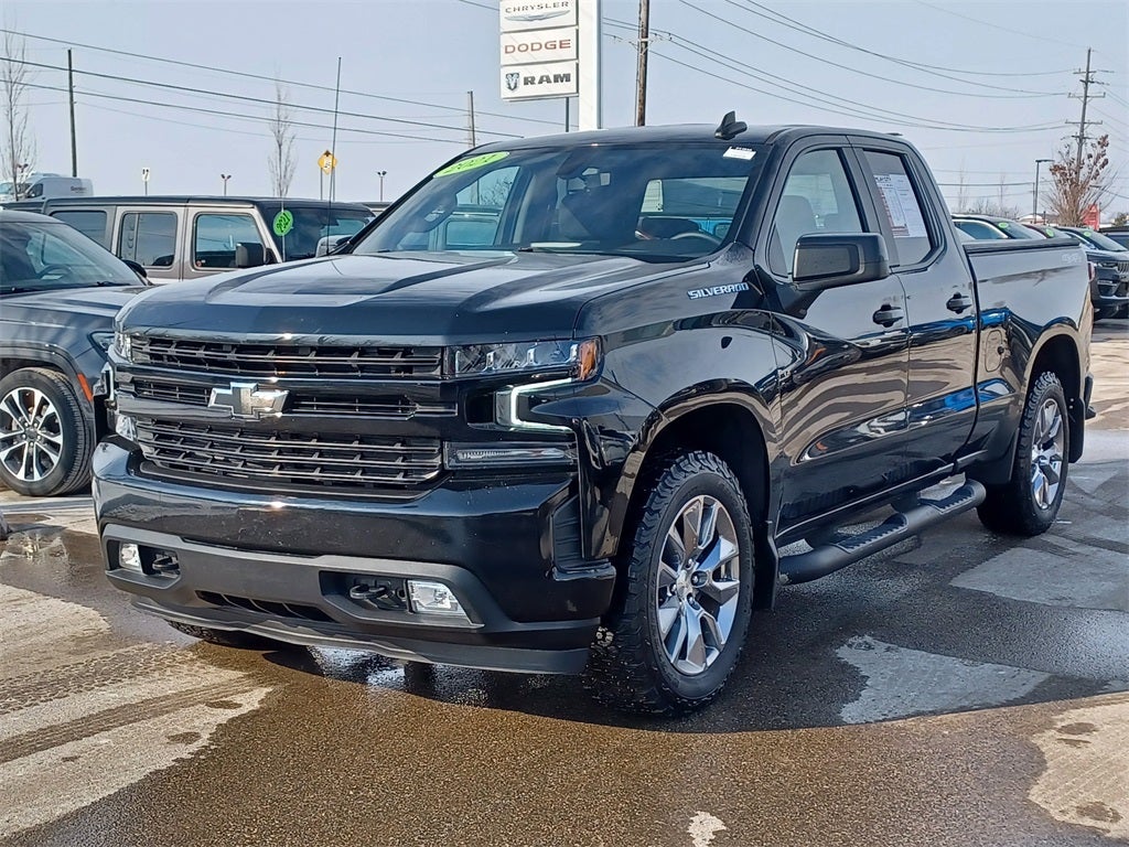 2021 Chevrolet Silverado 1500 4WD Double Cab Standard Bed RST