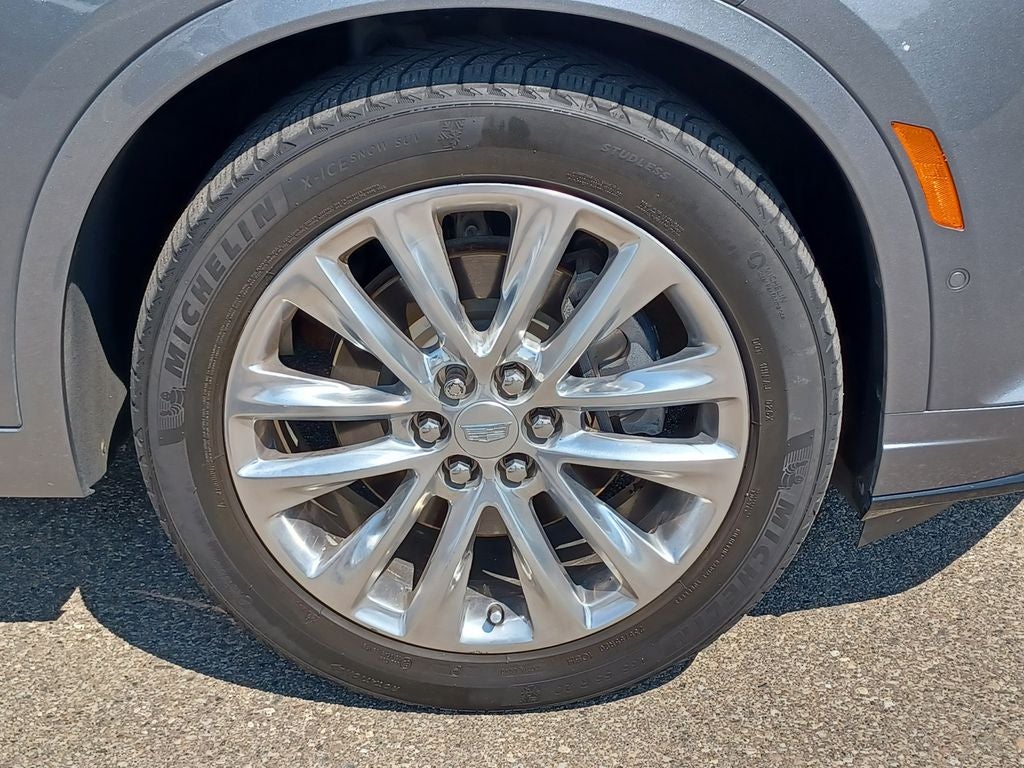 2020 Cadillac XT6 Premium Luxury