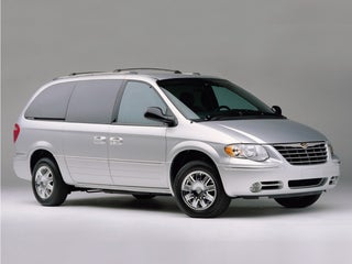 2006 Chrysler Town &amp; Country Limited