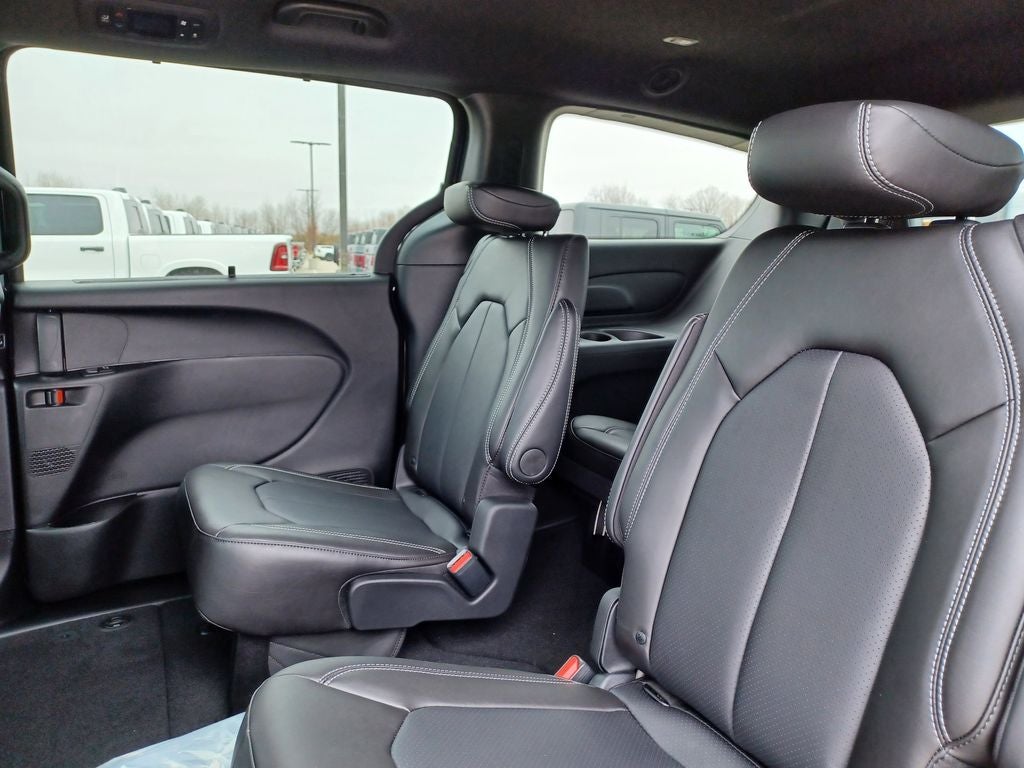 2026 Chrysler Pacifica PACIFICA SELECT