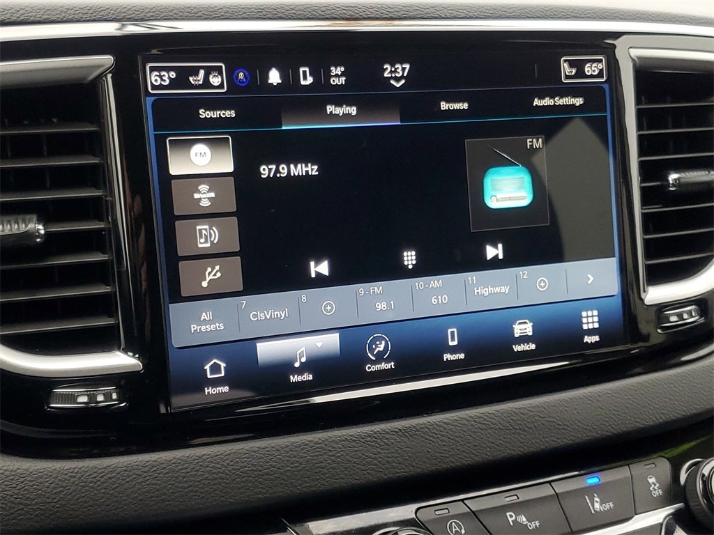 2024 Chrysler Pacifica Touring L