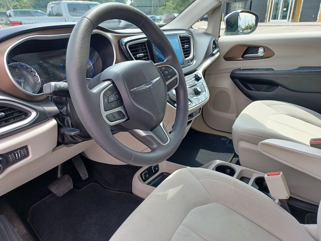 2017 Chrysler Pacifica Touring