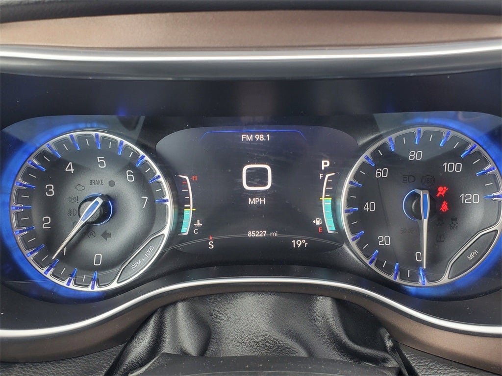 2017 Chrysler Pacifica Touring-L Plus