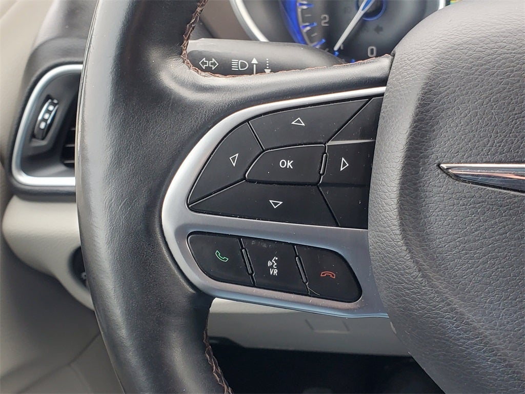 2017 Chrysler Pacifica Touring-L Plus