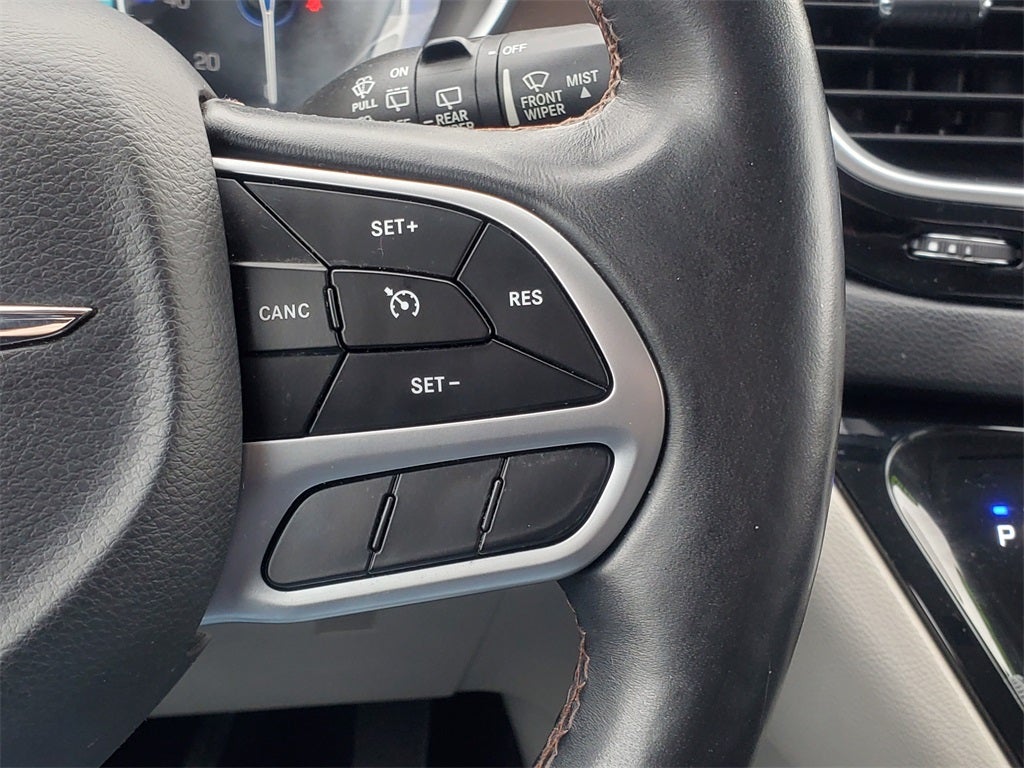 2017 Chrysler Pacifica Touring-L Plus