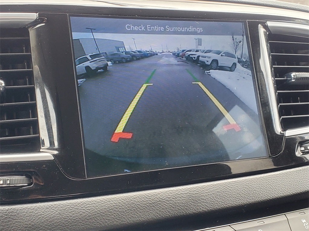 2017 Chrysler Pacifica Touring-L Plus