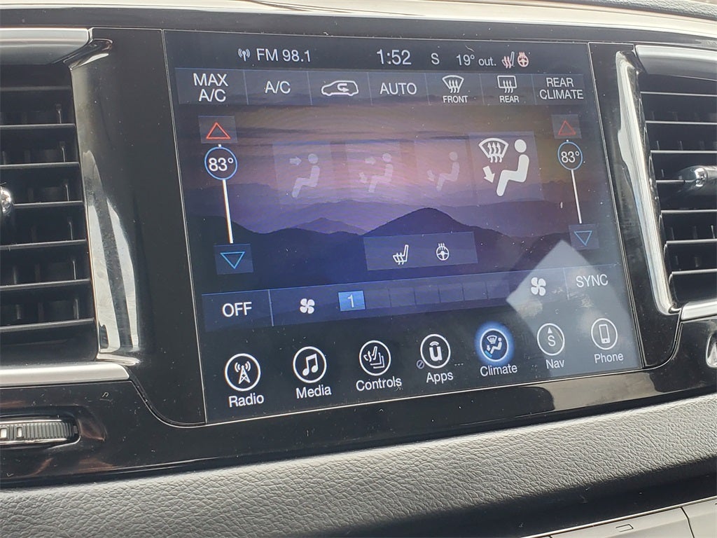 2017 Chrysler Pacifica Touring-L Plus