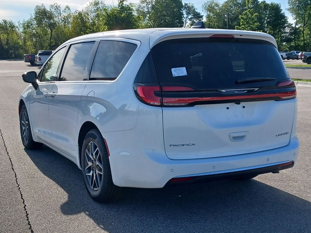 2027 Chrysler Pacifica PACIFICA LIMITED