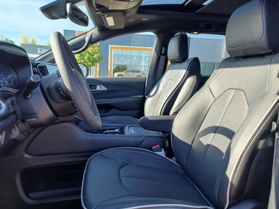 2027 Chrysler Pacifica PACIFICA LIMITED