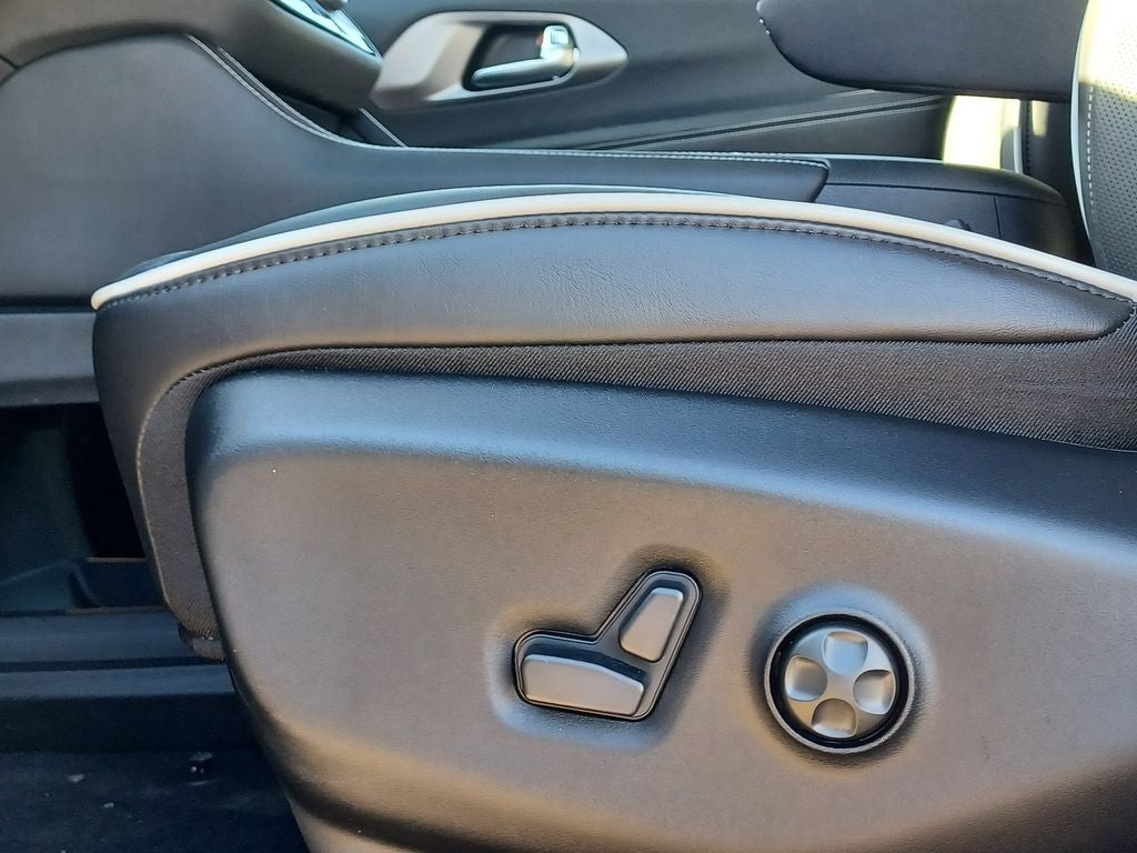 2027 Chrysler Pacifica PACIFICA LIMITED