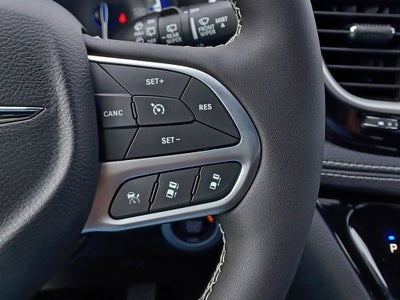 2026 Chrysler Pacifica PACIFICA SELECT AWD