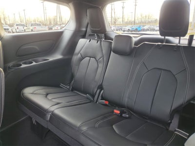 2026 Chrysler Pacifica PACIFICA SELECT AWD