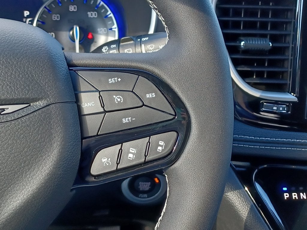 2027 Chrysler Pacifica Limited