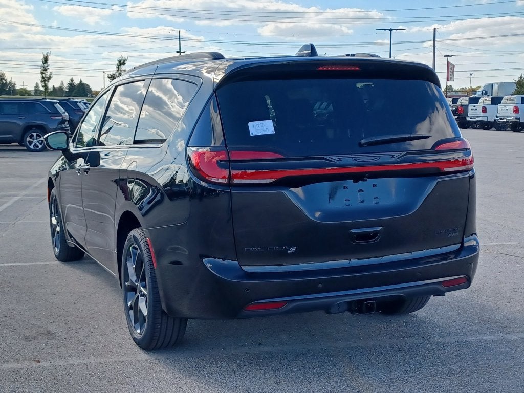 2027 Chrysler Pacifica Limited