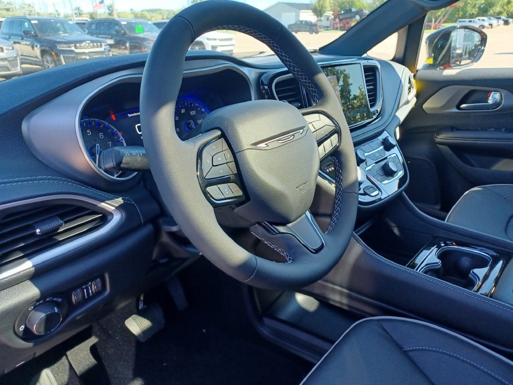 2027 Chrysler Pacifica Limited