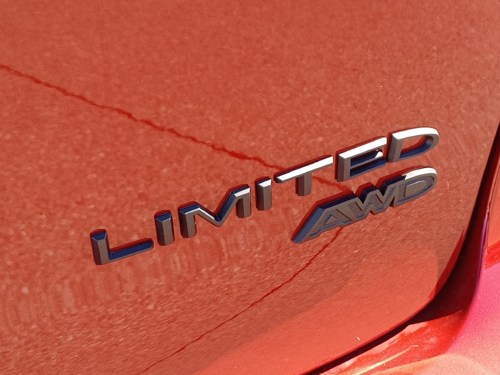 2027 Chrysler Pacifica Limited