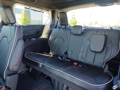 2027 Chrysler Pacifica PACIFICA LIMITED AWD