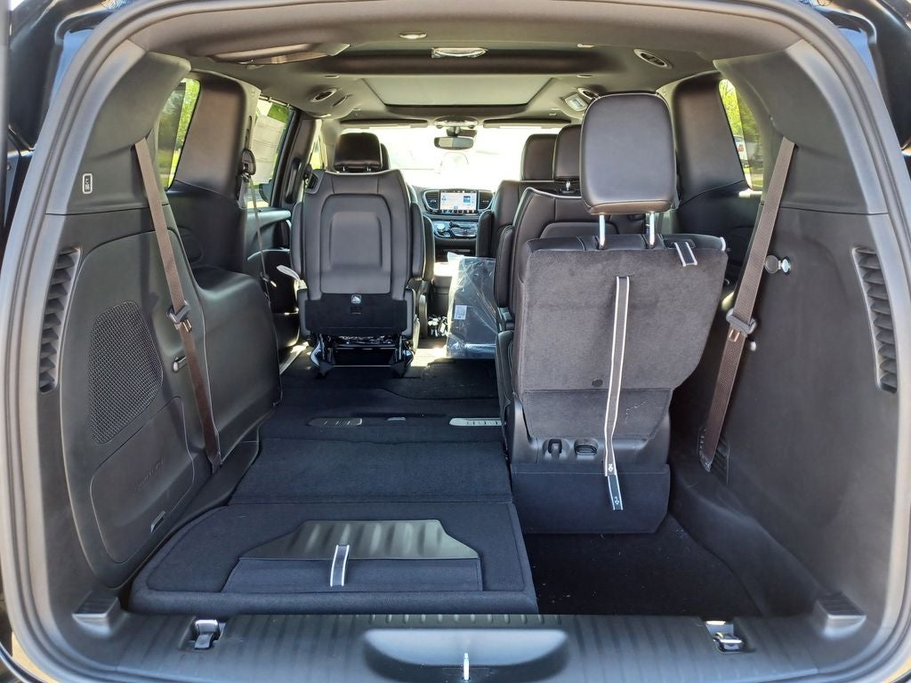 2027 Chrysler Pacifica PACIFICA LIMITED AWD