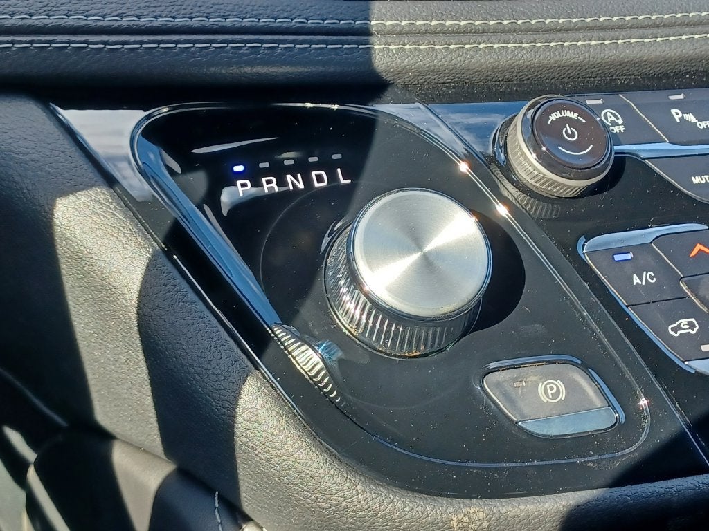 2027 Chrysler Pacifica Limited