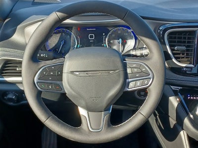 2027 Chrysler Pacifica Limited