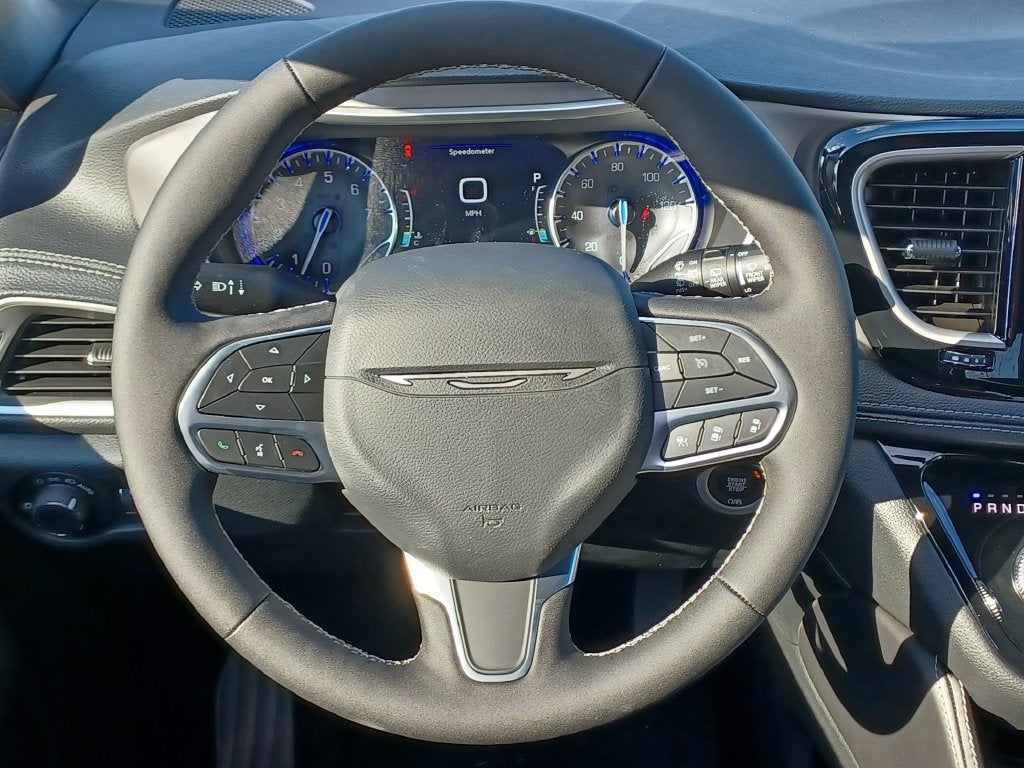 2027 Chrysler Pacifica Limited