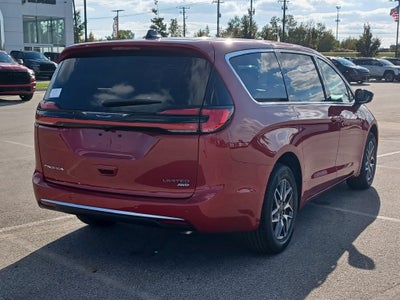 2027 Chrysler Pacifica Limited
