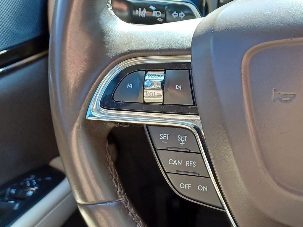 2021 Lincoln Nautilus Standard