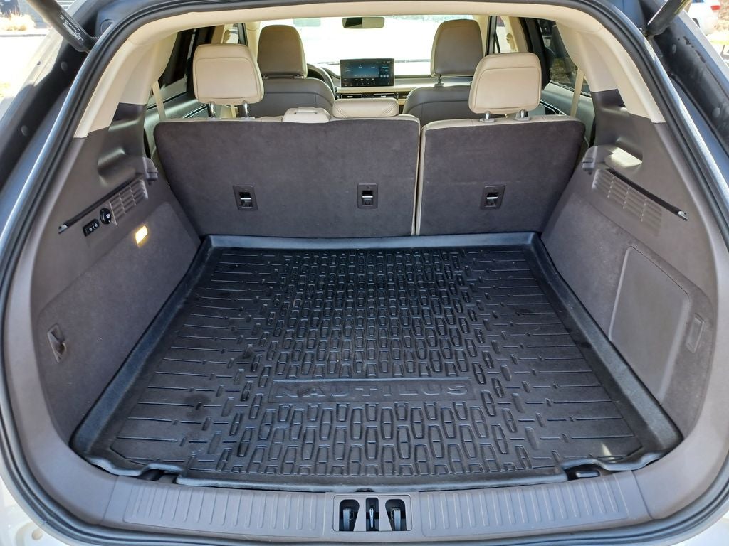 2021 Lincoln Nautilus Standard