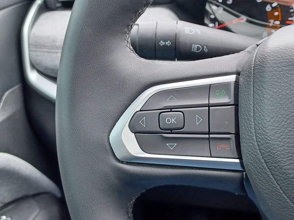 2023 Jeep Compass Latitude Lux FWD