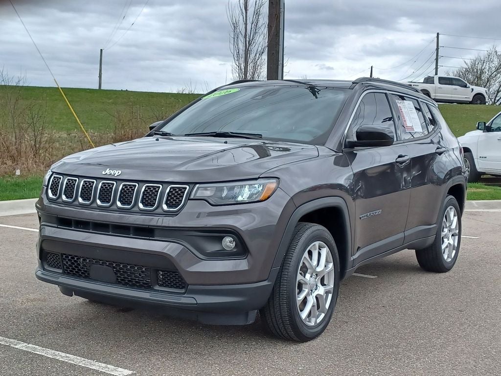 2023 Jeep Compass Latitude Lux FWD