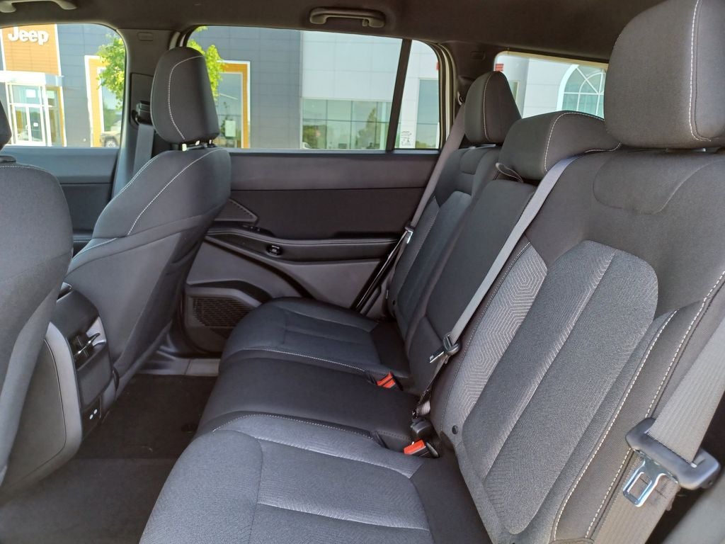 2026 Jeep Cherokee CHEROKEE LAREDO 4X4