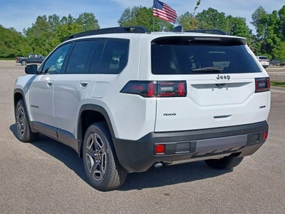 2026 Jeep Cherokee CHEROKEE LAREDO 4X4