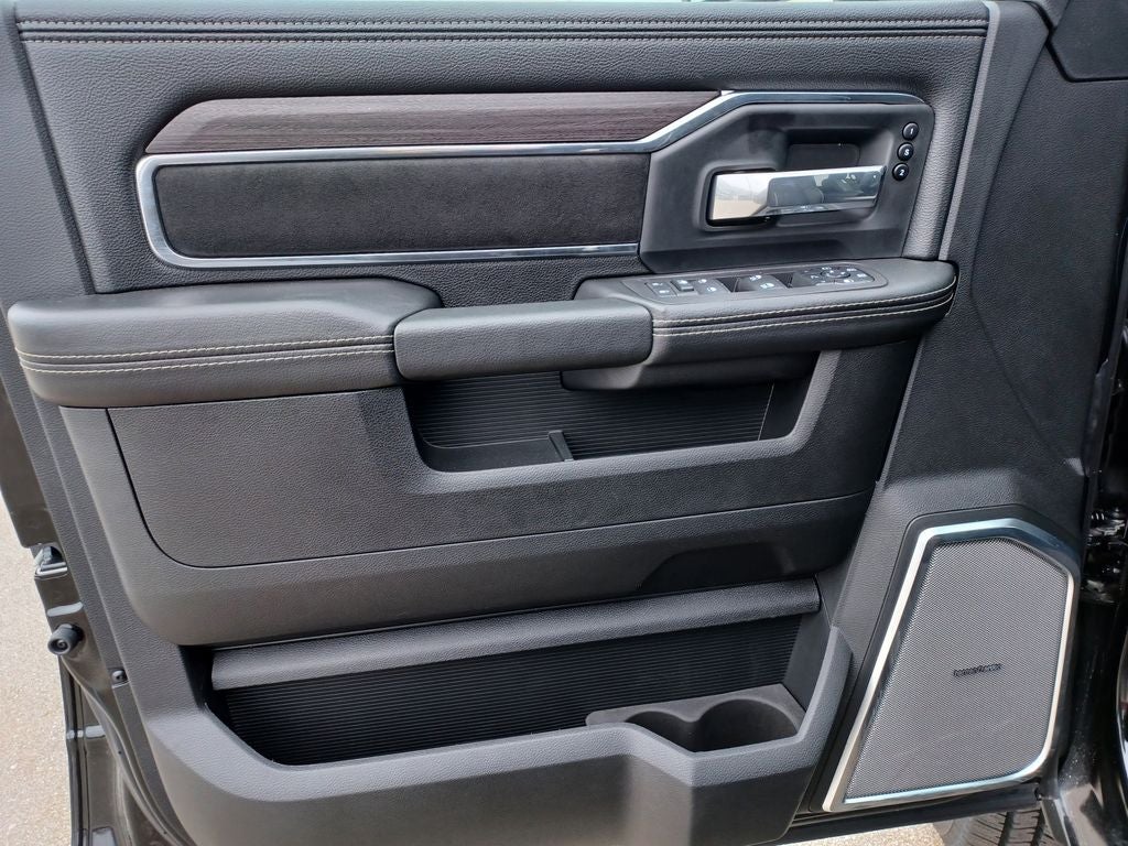 2025 RAM Ram 2500 RAM 2500 LARAMIE CREW CAB 4X4 6'4' BOX