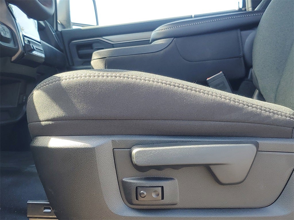 2025 RAM 2500 Tradesman Regular Cab 4x4 8' Box