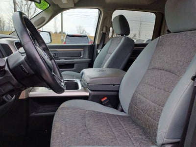 2017 RAM 1500 Big Horn Crew Cab 4x4 5'7' Box