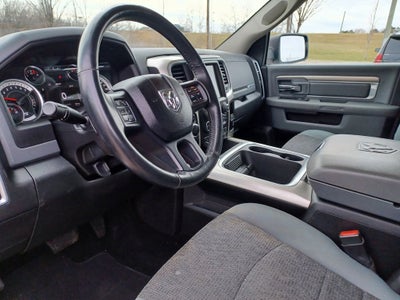 2017 RAM 1500 Big Horn Crew Cab 4x4 5'7' Box
