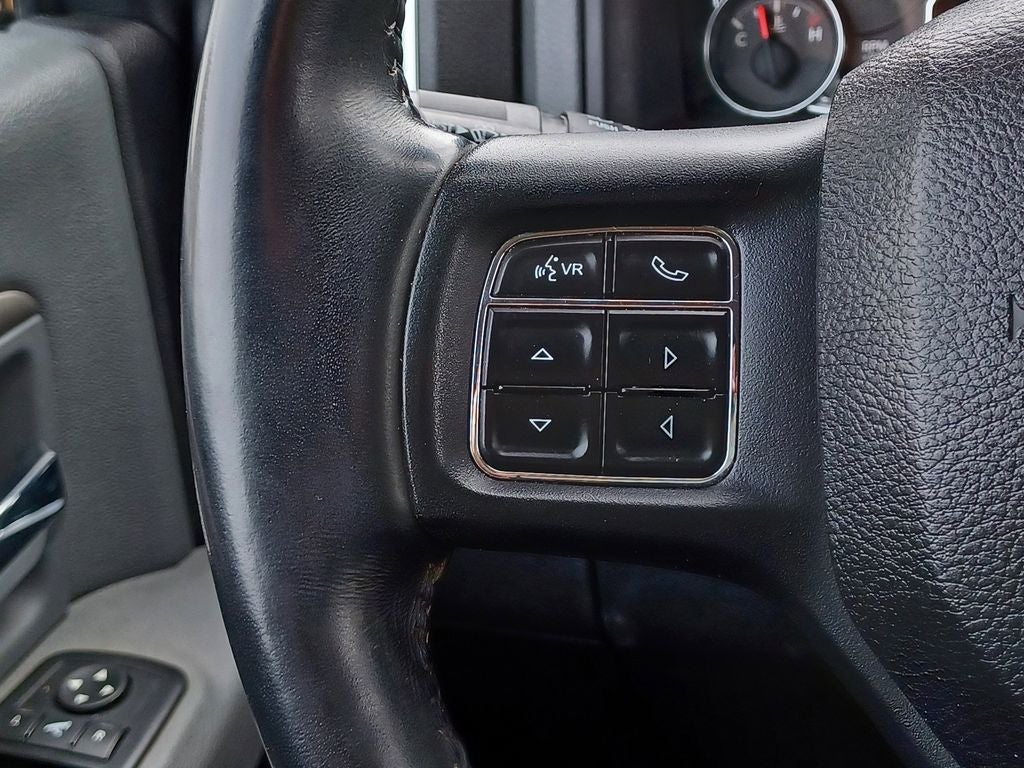 2017 RAM 1500 Big Horn Crew Cab 4x4 5'7' Box