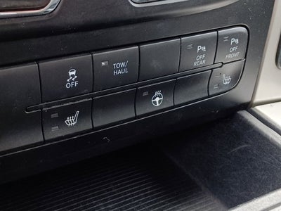 2017 RAM 1500 Big Horn Crew Cab 4x4 5'7' Box